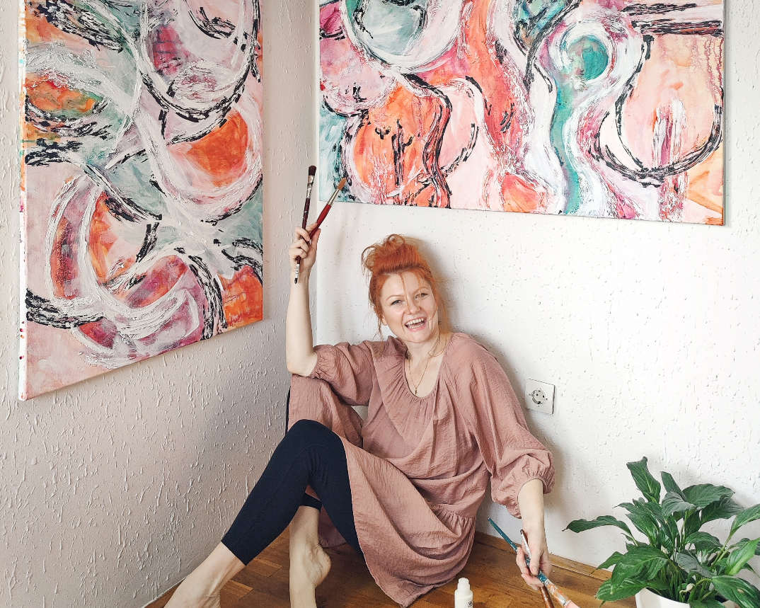 Aleksandra Ilic Bjelica in her studio, painting large scale intuitive art